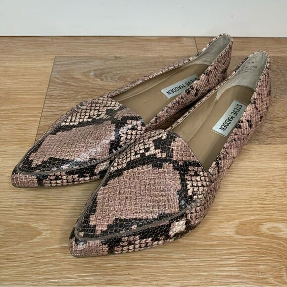 Steve Madden Pointed Toe Snake Skin Loafers - Picture 4 of 13